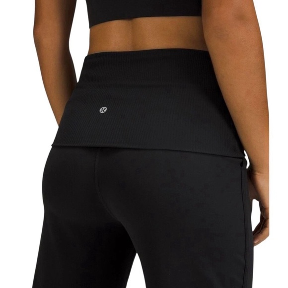 Lululemon Womens Black Align Ribbed Waist Cropped Jogger SIZE 6 LW6CDPS Athletic - Picture 1 of 6